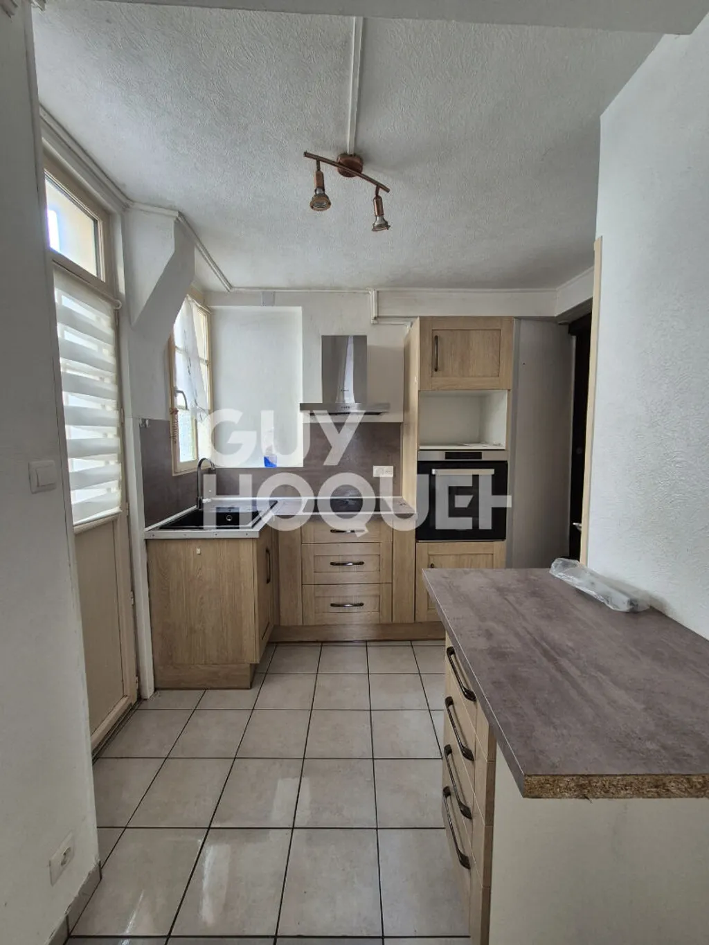 maison 4 pièces à BRIENON SUR ARMANCON, 47 m² — photo 2 sur 8