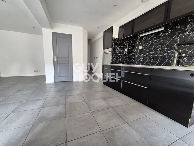 maison à BRIENON SUR ARMANCON, 70 m², 3 pièces, DPE D